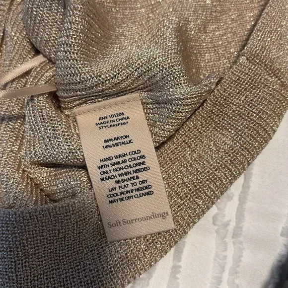 NWT Soft Surrounding Lara Tank - XS - Picture 8 of 9